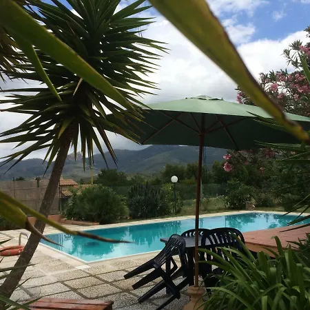 Villalara Con Piscina E Vista Mare Portoferraio