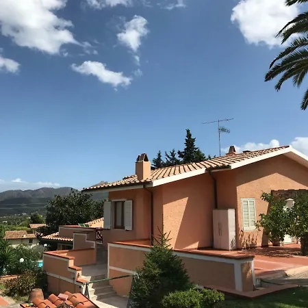 Villalara Con Piscina E Vista Mare